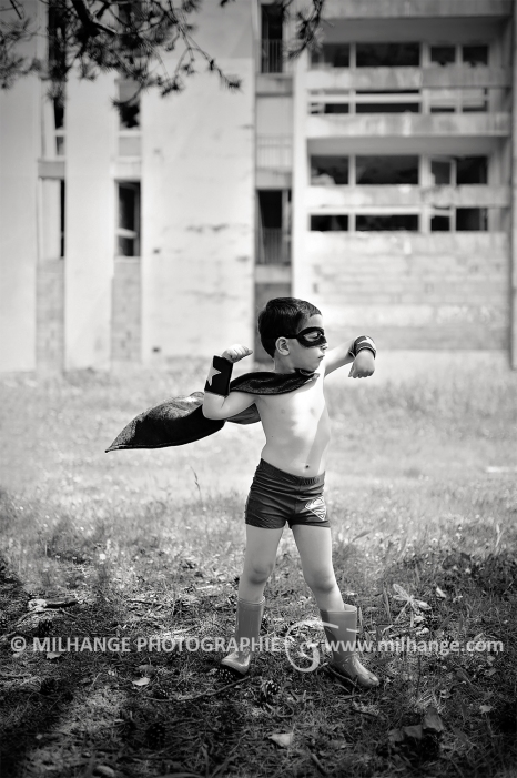 photo-enfant-garcon-superman-super-heros-bordeaux-arcachon-gironde-3