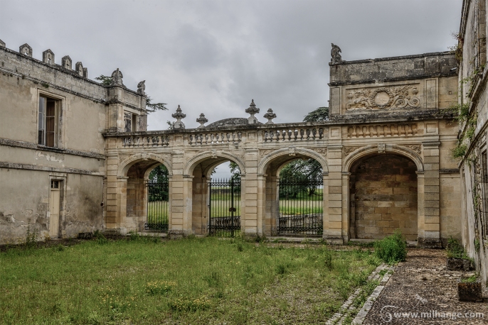 photo-urbex-chateau-du-roi-de-pique-decay-abandoned-castle-14